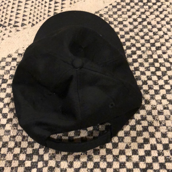 Surfer hat - Picture 3 of 3